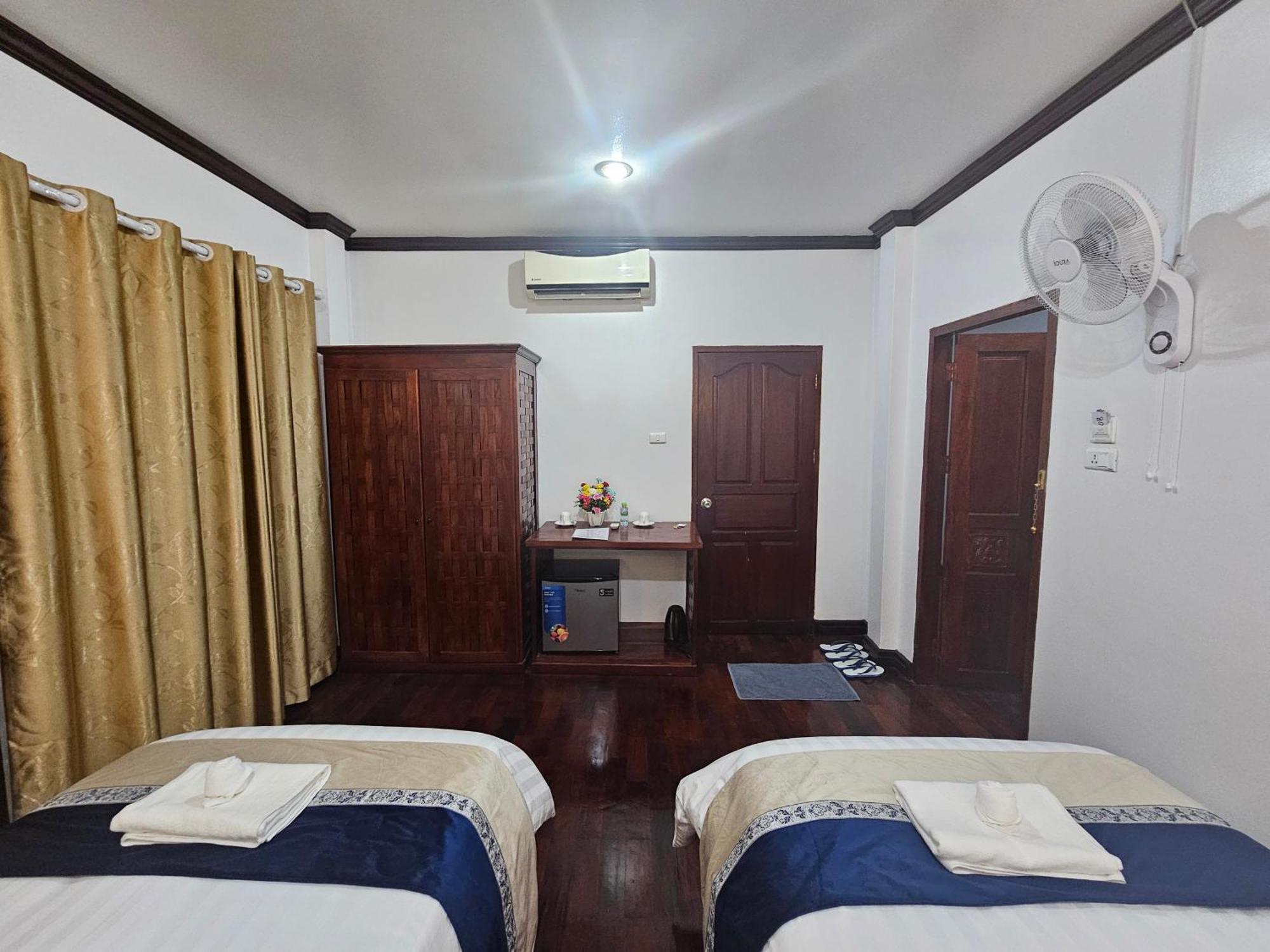 Win Hotel Vang Vieng Buitenkant foto