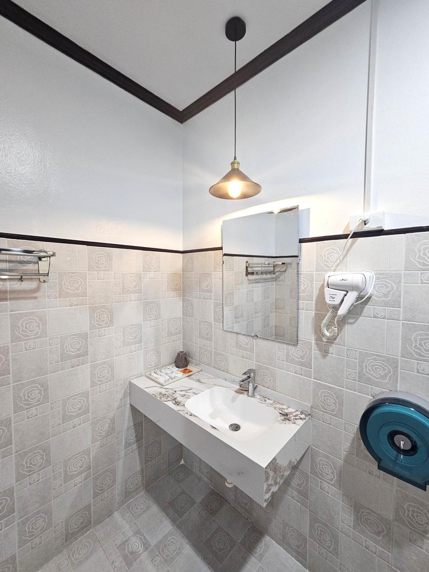 Win Hotel Vang Vieng Buitenkant foto