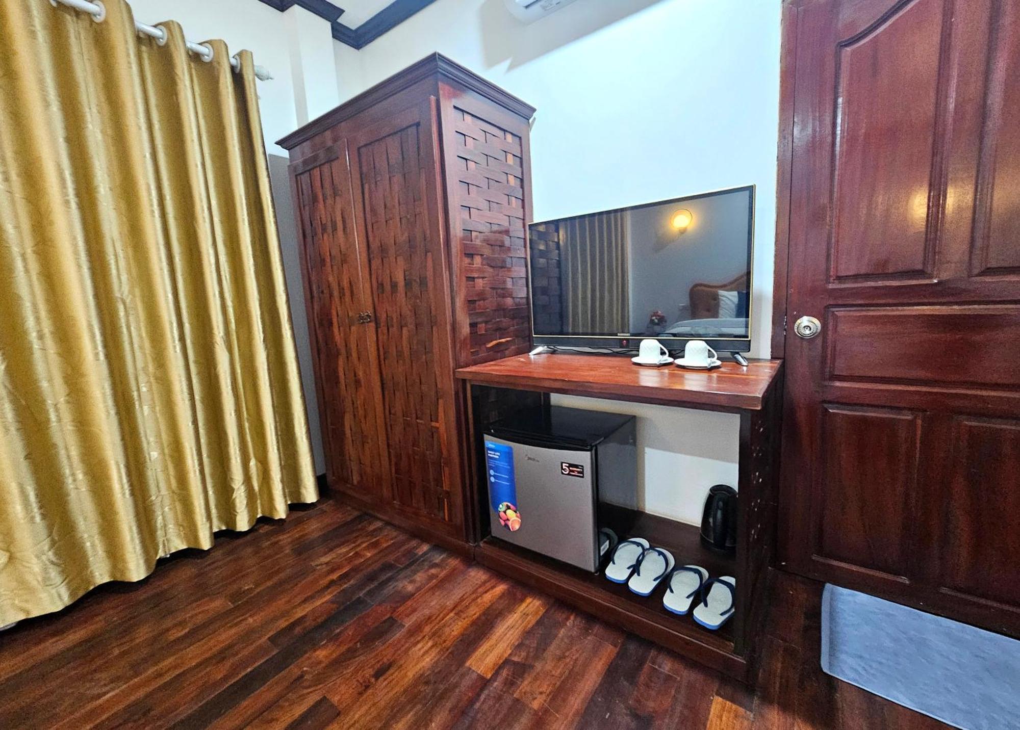 Win Hotel Vang Vieng Buitenkant foto
