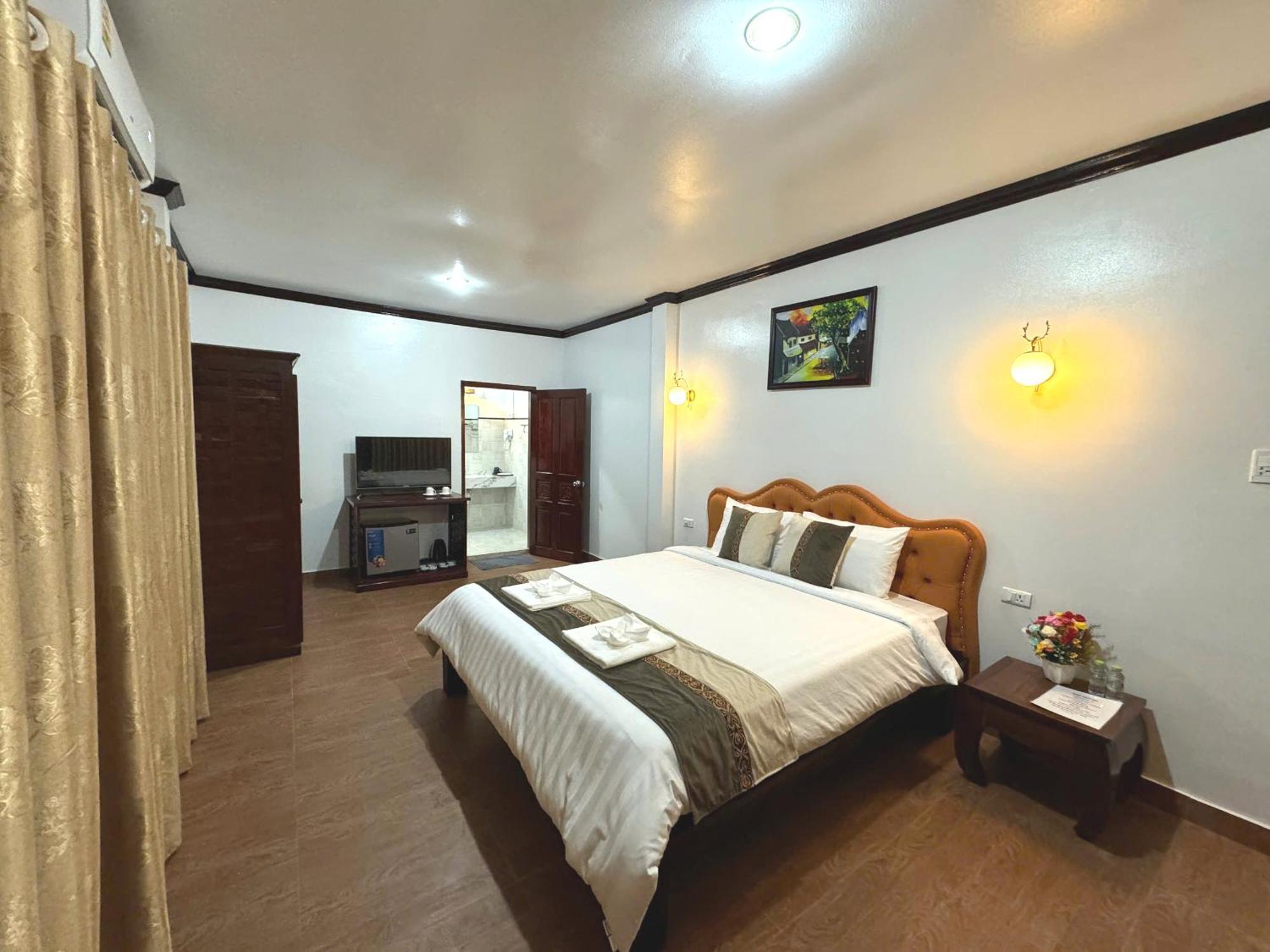 Win Hotel Vang Vieng Buitenkant foto